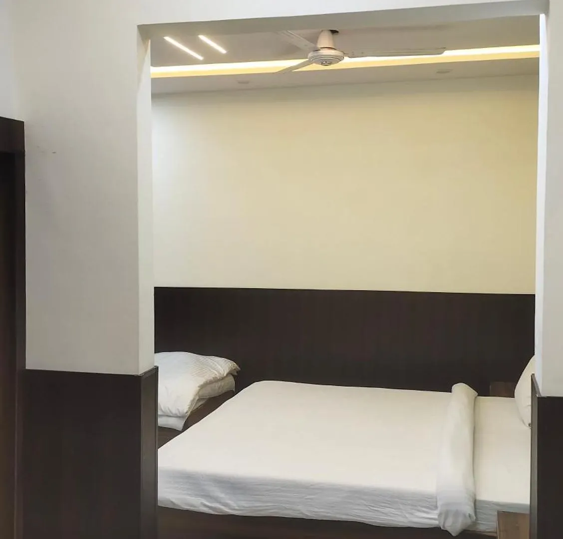Big Brother Hostel Hotel Agra