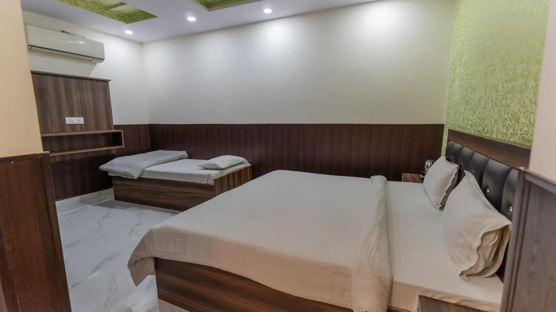 Big Brother Hostel Hotel Agra  0*, Agra (Uttar Pradesh)